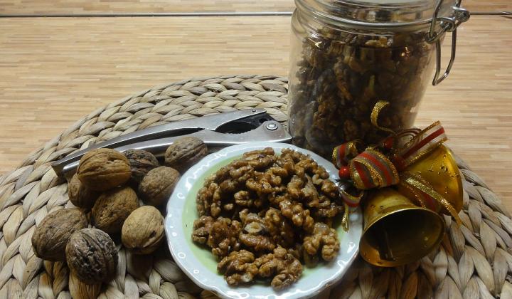 Jak připravit vlašské ořechy nebo mandle v cukrové glazuře 