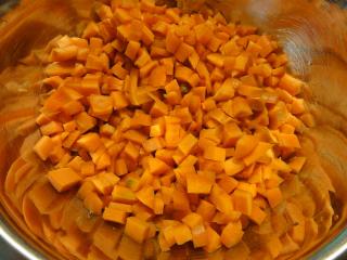 Jak uvařit mrkev s hráškem a vepřovým masem | recept