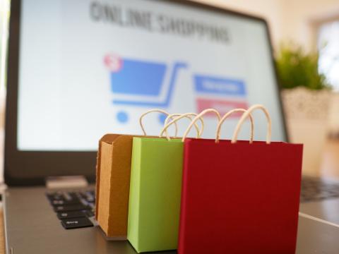Jak ušetřit při nákupu online?