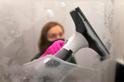 Jak efektivně vyčistit sprchový kout