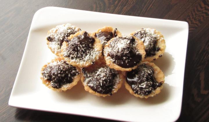 Jak upéct kokosové košíčky s marcipánem a čokoládovou polevou | recept Jak upéct kokosové košíčky s marcipánem a čokoládovou polevou | recept