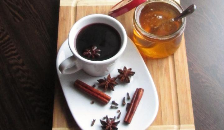 Jak připravit sirup na svařené víno | recept na domácí svařák Jak připravit sirup na svařené víno | recept na domácí svařák