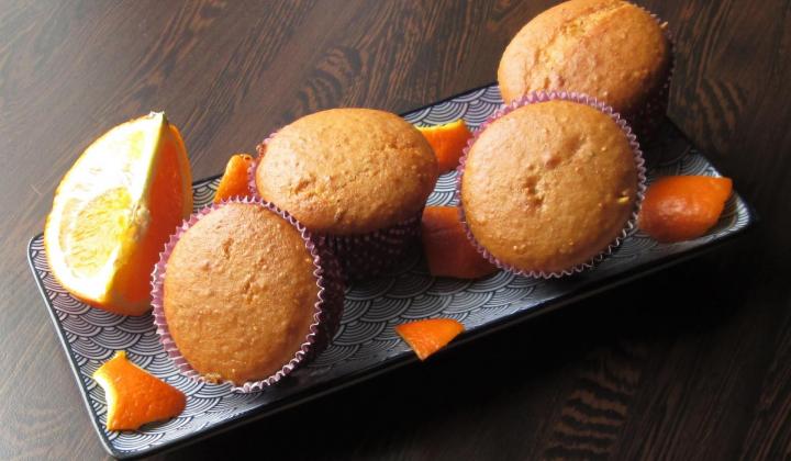 Jak upéct majolkové muffiny s pomerančovým nádechem | recept