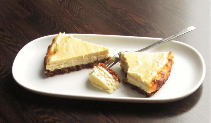 Jak upéct krémový cheesecake s cornflakes | recept