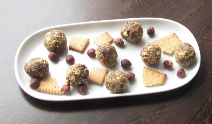 Jak na domácí Ferrero Rocher | recept na domácí ferrero kuličky Jak na domácí Ferrero Rocher | recept na domácí ferrero kuličky