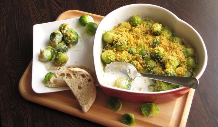 Jak na zapečenou smetanově-máslovou růžičkovou kapustu | recept i pro vegetariány Jak na zapečenou smetanově-máslovou růžičkovou kapustu | recept i pro vegetariány