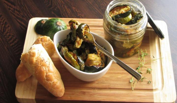 Jak připravit nakládané cukety v pikantním oleji | recept Jak připravit nakládané cukety v pikantním oleji | recept