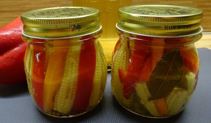 Jak naložit mladé kukuřičné klasy do sladkokyselého nálevu | recept