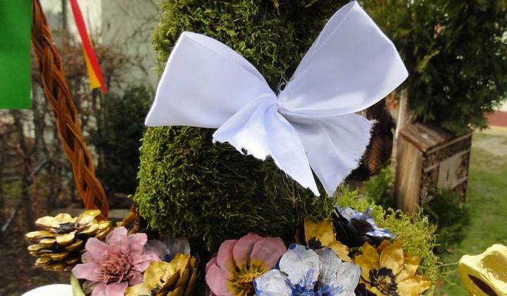 Jak vyrobit velikonočního zajíce z mechu | DIY návod na velikonoční dekoraci