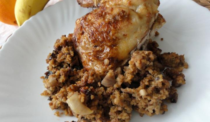 Jak upéct kuře s jáhlovou nádivkou | recept na nadívané kuře