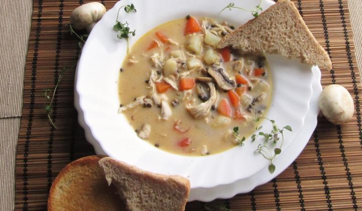 Jak uvařit kuřecí polévku s kokosovým mlékem a čočkou Beluga | recept Jak uvařit kuřecí polévku s kokosovým mlékem a čočkou Beluga | recept