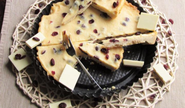 Jak upéct křehký koláč s bílou čokoládou a brusinkami | recept Jak upéct křehký koláč s bílou čokoládou a brusinkami | recept