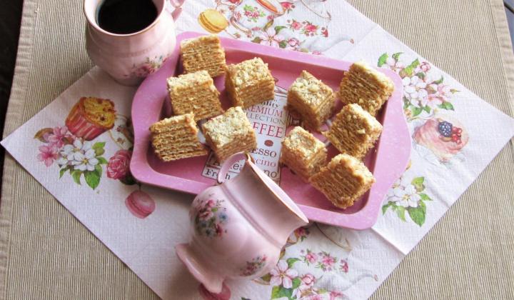 Jak na nepečené kávové řezy z dortových oplatek | recept Jak na nepečené kávové řezy z dortových oplatek | recept
