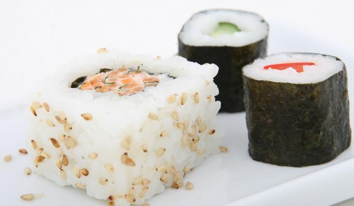 Jak si připravit maki sushi s nakládanou ředkví | recept