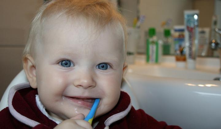 Jak naučit dítě čistit si zuby | rady
