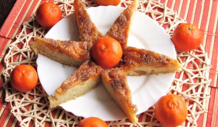 Jak na obrácený mandarinkový koláč | recept. Tento jednoduchý a rychlý koláč je perfektní ukázkou dokonale šťavnatého moučníku plného svěžích tónů o něž se v tomto případě postarají nápaditě zakomponované a tolik oblíbené mandarinky Jak na obrácený mandarinkový koláč | recept. Tento jednoduchý a rychlý koláč je perfektní ukázkou dokonale šťavnatého moučníku plného svěžích tónů o něž se v tomto případě postarají nápaditě zakomponované a tolik oblíbené mandarinky