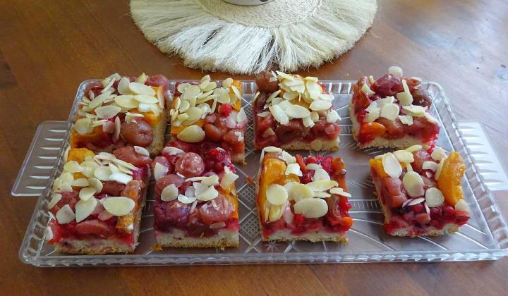 Jak upéct kynuté nekynuté těsto | rychlý recept na koláč Jak upéct kynuté nekynuté těsto | rychlý recept na koláč