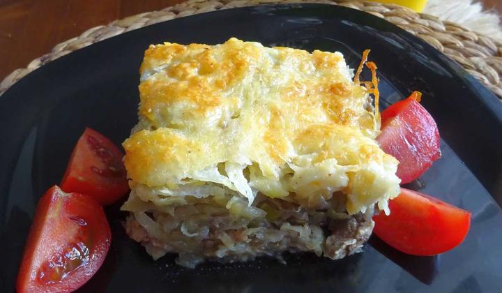 Jak zapéct vepřové maso v „ovčím kožíšku“ z brambor | starý ruský recept
