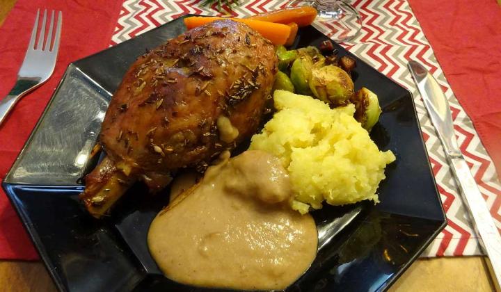 Jak připravit pečenou krůtu se zeleninovou přílohou | recept Jak připravit pečenou krůtu se zeleninovou přílohou | recept
