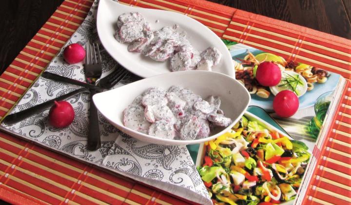 Jak připravit svěží ředkvičkový salát s koprem a mákem | recept Jak připravit svěží ředkvičkový salát s koprem a mákem | recept