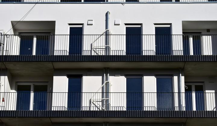 Jak vybrat vchodové a balkonové dveře do domu | rady
