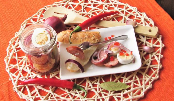 Jak si doma připravit utopence s vejci | recept Jak si doma připravit utopence s vejci | recept