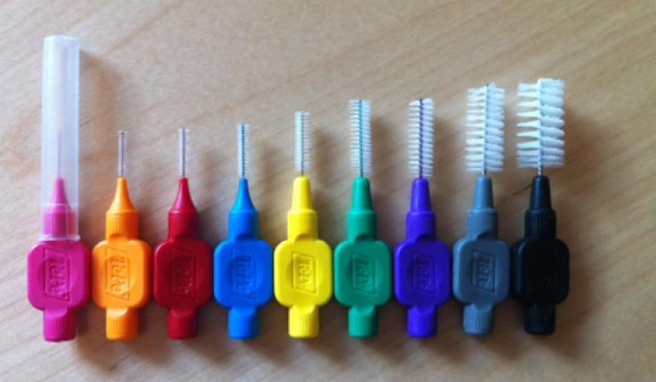 Jak používat mezizubní kartáček