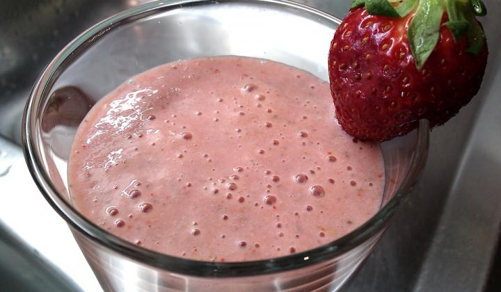 Jak připravit jahodovo-banánové smoothie | recept