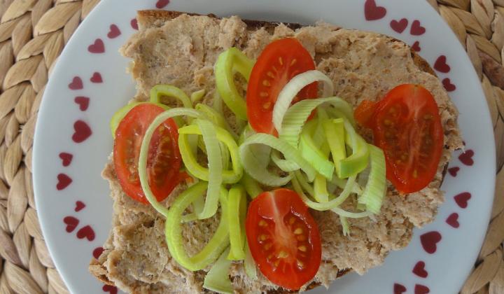 Jak udělat pomazánku z pečeného bůčku | recept