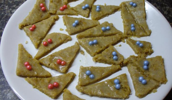 Jak připravit ořechové trojúhelníčky s citronovou polevou | recept bez mouky a pečení