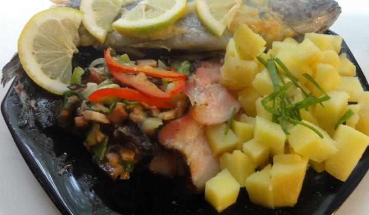 Jak upéct pstruha s houbami | recept