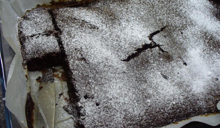 Jak upéct čokoládový koláč s červenou řepou | recept