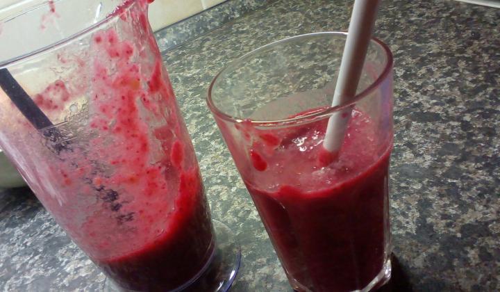 Jak udělat detoxikační smoothie s červenou řepou a citrusy | recept