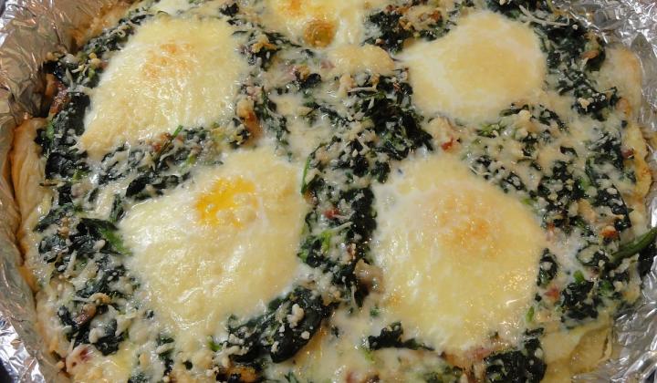 Jak upéct slaný koláč z listového těsta se špenátem | recept