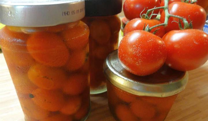 Jak naložit cherry rajčata do nálevu s želatinou | recept