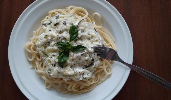 Jak uvařit rychlou omáčku z cukety | recept