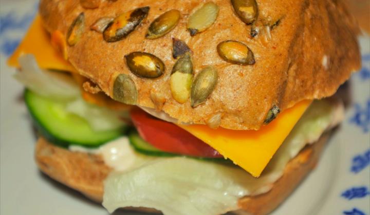Jak připravit zdravé rybí hamburgery | recept