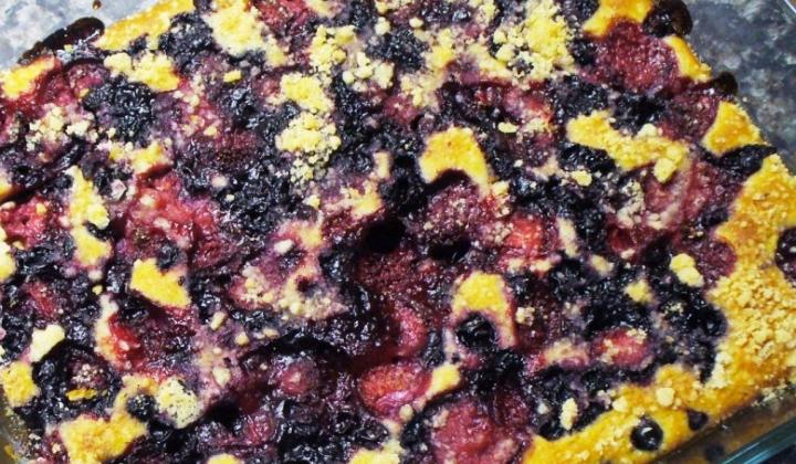 Jak upéct litý koláč s černým rybízem | recept