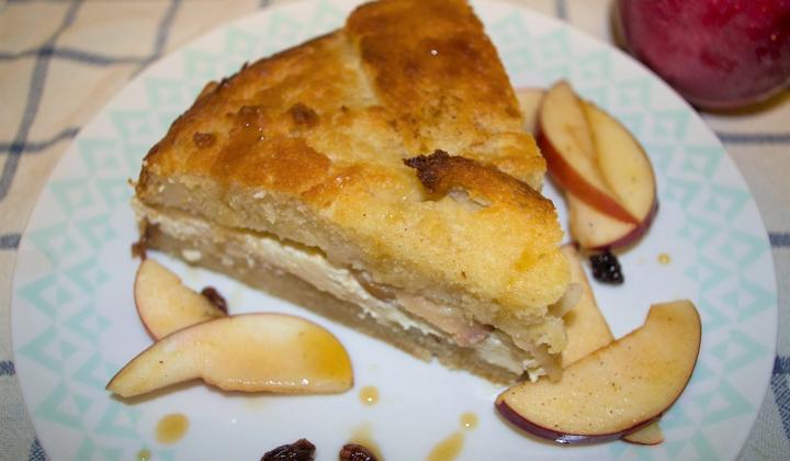 Jak připravit zdravější žemlovku s tvarohem a jablky | recept Jak připravit zdravější žemlovku s tvarohem a jablky | recept