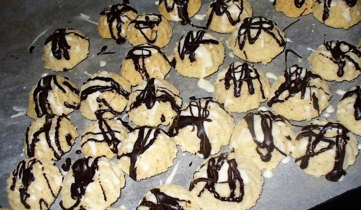 Jak na kokosové bábovičky s čokoládovou polevou | recept