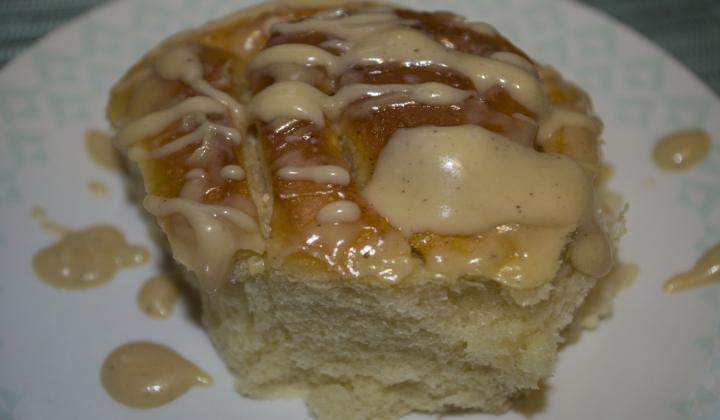 Jak upéct zdravější skořicové rolky | recept