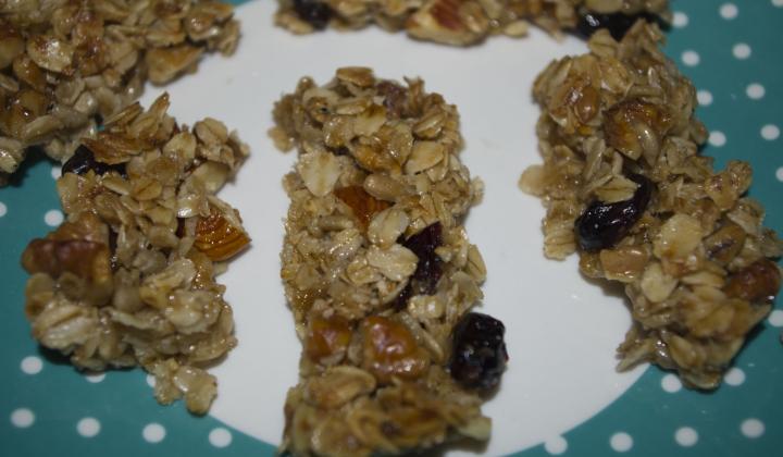 Jak připravit zdravé domácí müsli tyčinky