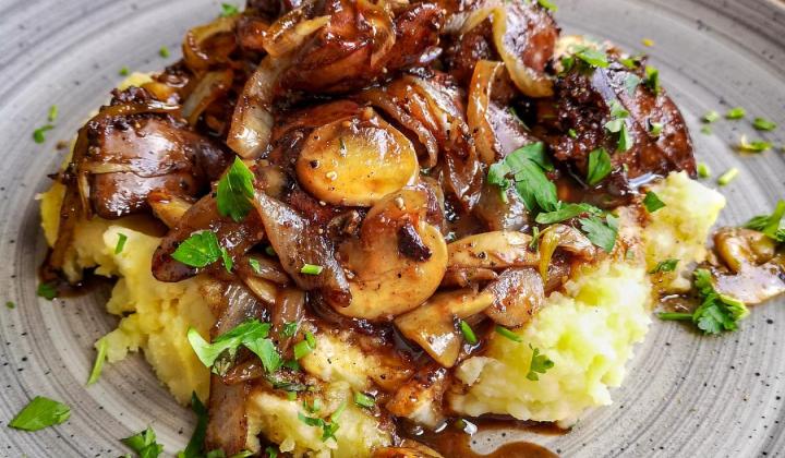 Jak připravit restovaná játra s opékanou zeleninou | recept Jak připravit restovaná játra s opékanou zeleninou | recept