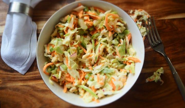 Jak připravit salát coleslaw | recept Jak připravit salát coleslaw | recept