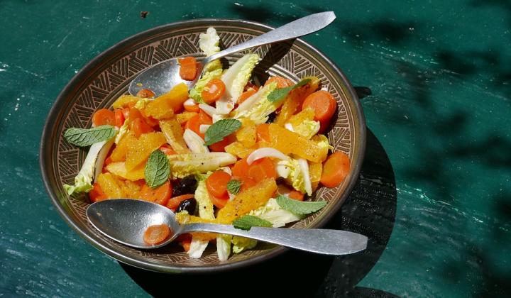 Jak připravit zelný salát s pomerančem | recept