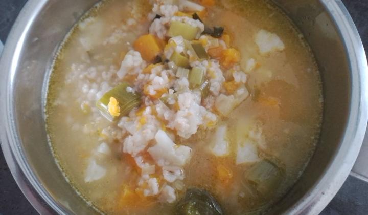 Jak uvařit květákovou polévku s dýní | recept na jednoduchou polévku