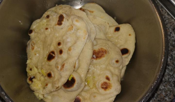 Jak upéct indické placky naan | recept