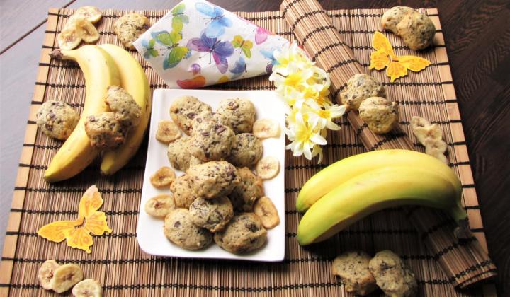 Jak upéct měkké piškotové sušenky s banánem a čokoládou | rychlý recept Jak upéct měkké piškotové sušenky s banánem a čokoládou | rychlý recept