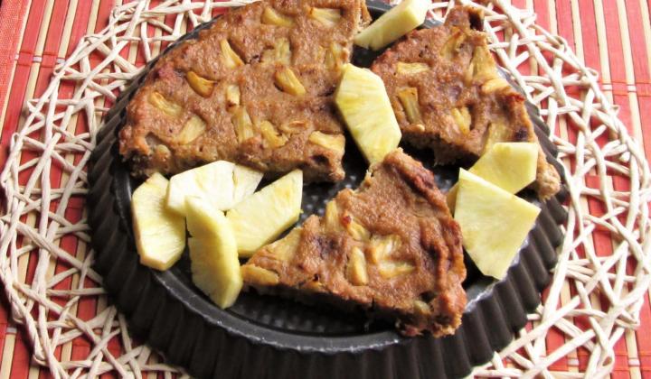 Jak z cizrny a kokosové mouky upéct šťavnatý bezlepkový koláč | recept pro celiaky Jak z cizrny a kokosové mouky upéct šťavnatý bezlepkový koláč | recept pro celiaky