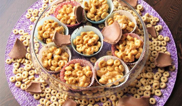 Čokoládovo-arašídové Cheerios košíčky Jak na bláznivé čokoládovo-arašídové Cheerios košíčky